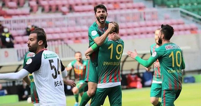 Uşakspor 3 Dakikada Nakavt Oldu!
