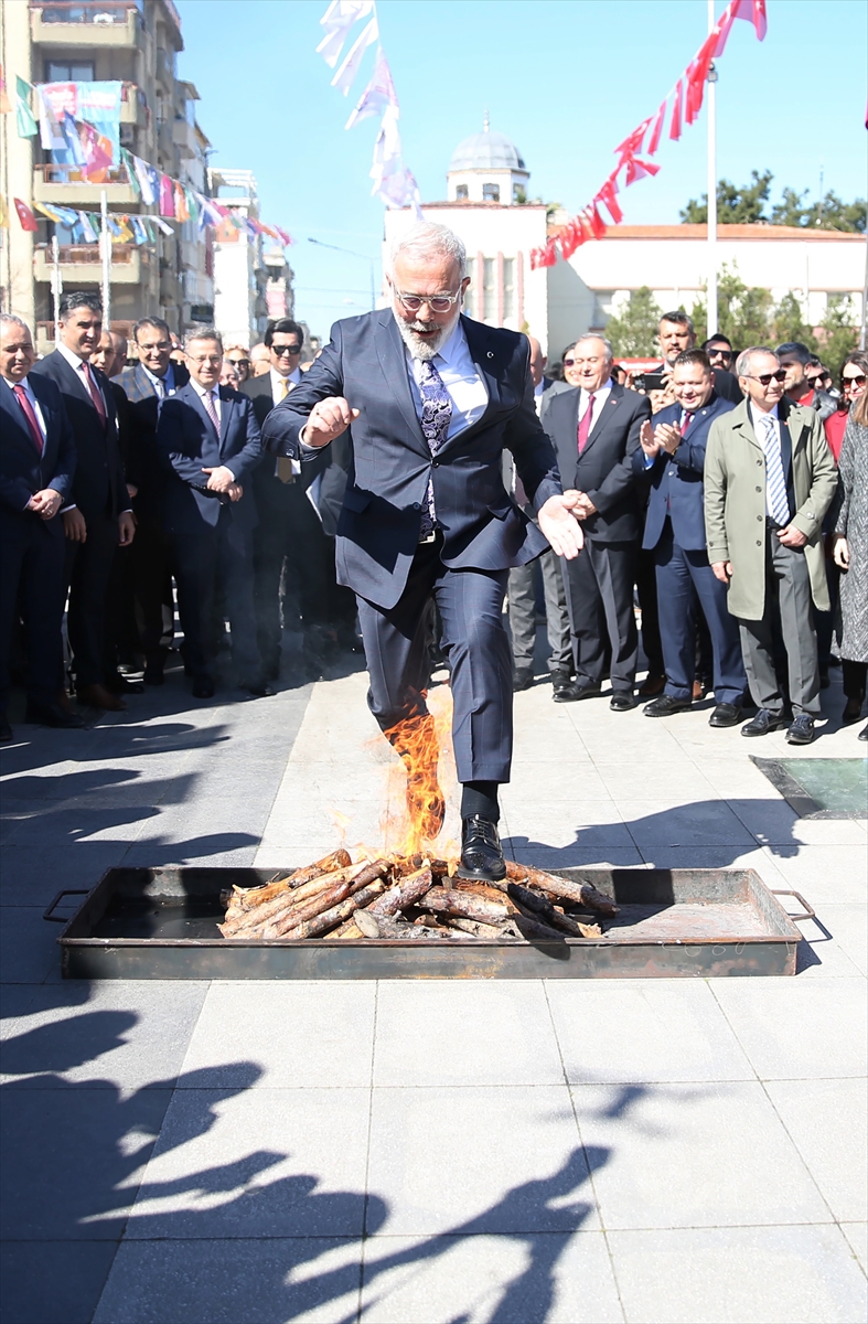 Uluslararası Manisa Mesir Macunu Festivali Nevruz Bayramı şenlikleriyle başladı
