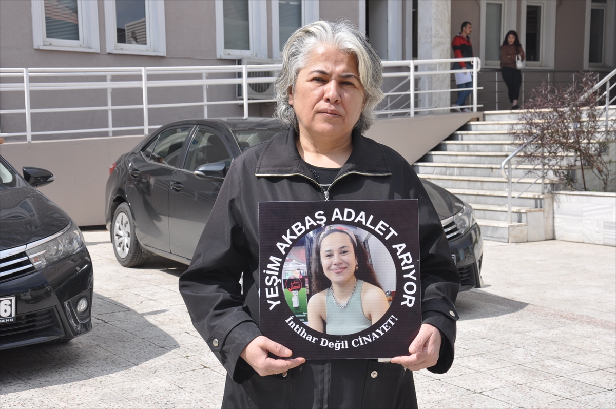 Manisa'da bir kadının lojmanda ölü bulunmasıyla ilgili polisin yargılanmasına başlandı