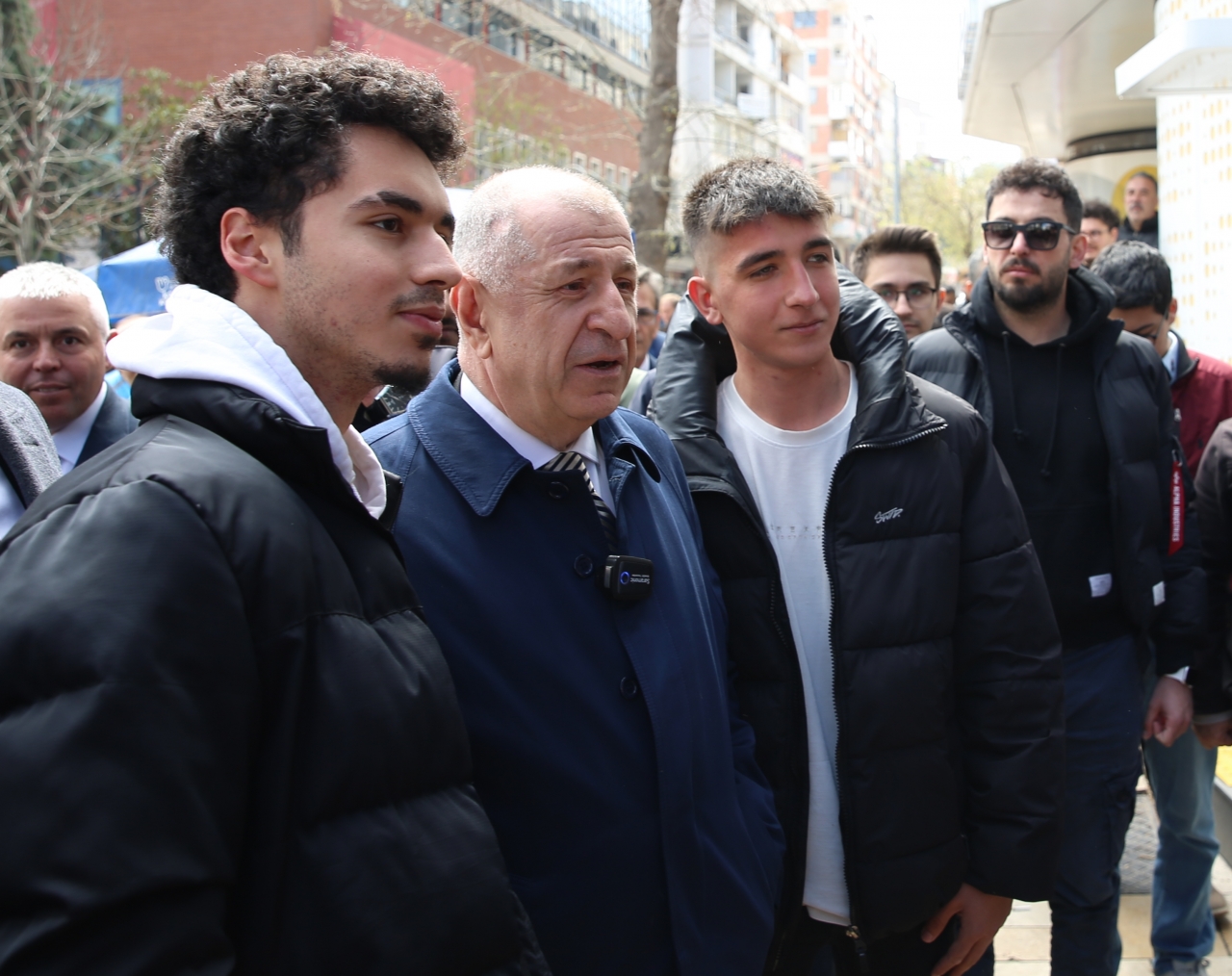 Zafer Partisi Genel Başkanı Özdağ, Denizli'de ziyaretlerde bulundu