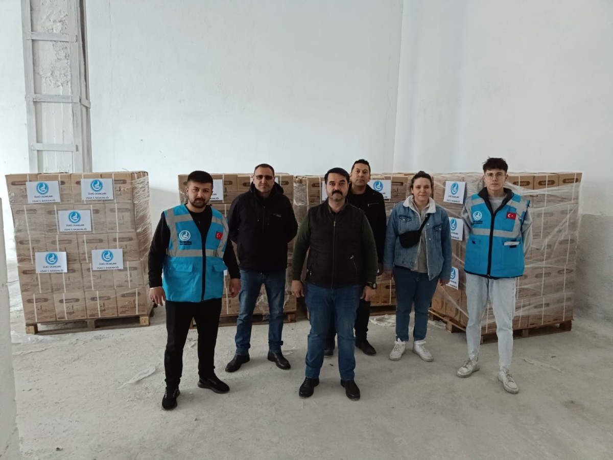 Uşak Ülkü Ocakları'ndan İhtiyaç Sahiplerine Yardım
