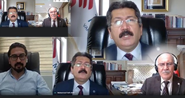 UŞAK ÜNİVERSİTESİ’NDEN İSTİKLAL MARŞININ KABULÜNÜN 100. YILI VE MEHMET AKİF ERSOY’U ANMA ETKİNLİKLERİ
