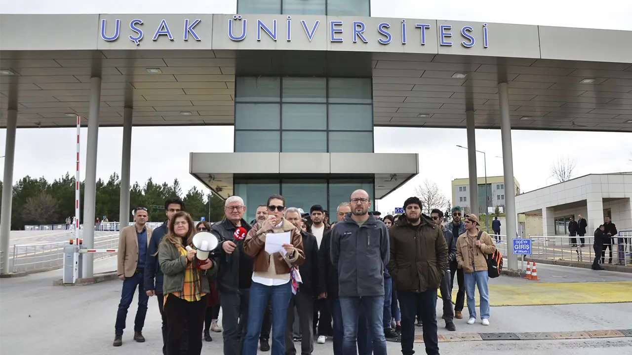 Uşak Üniversitesi Öğrencileri Cinsel Tacize Tepki Gösterdi..!