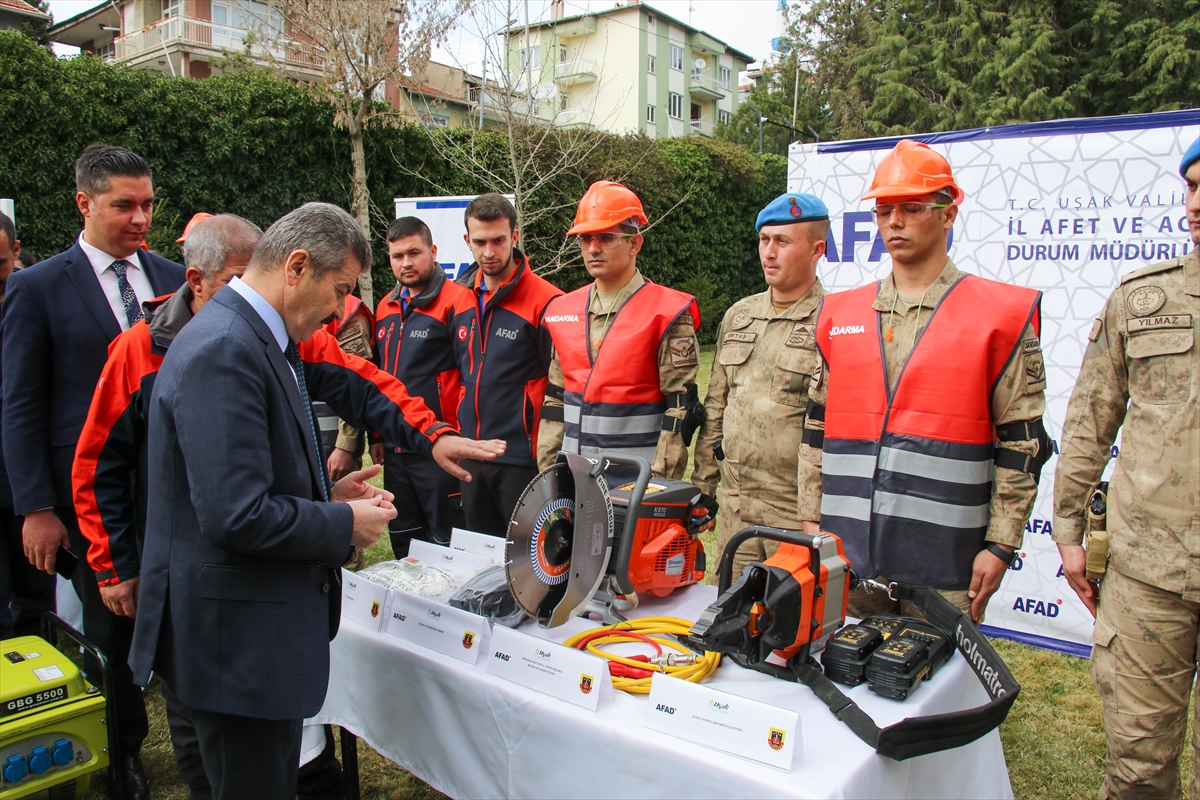 Uşak Jandarma Afet Arama Kurtarma Timi'ne Yeni Ekipman Desteği