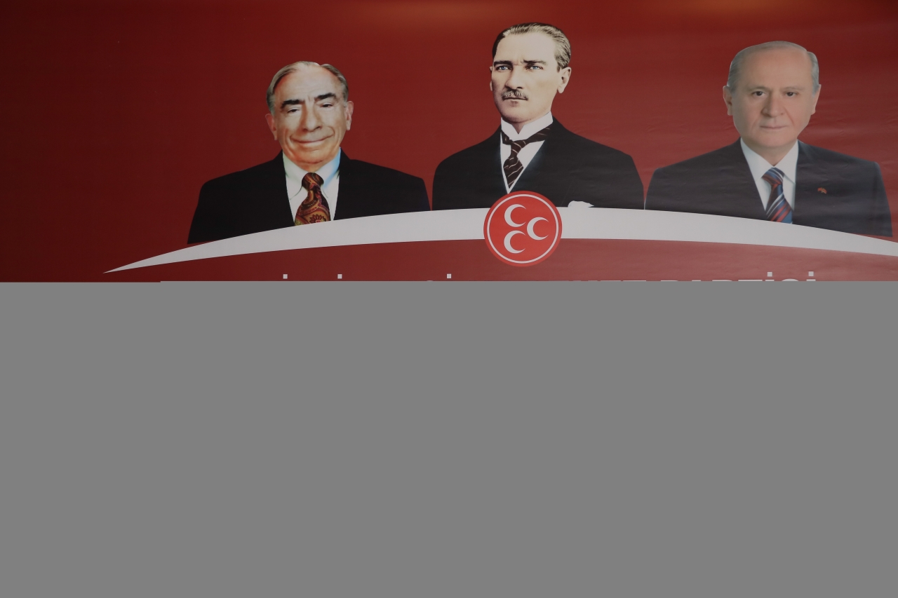 MHP İzmir Teşkilatı, iftarda bir araya geldi