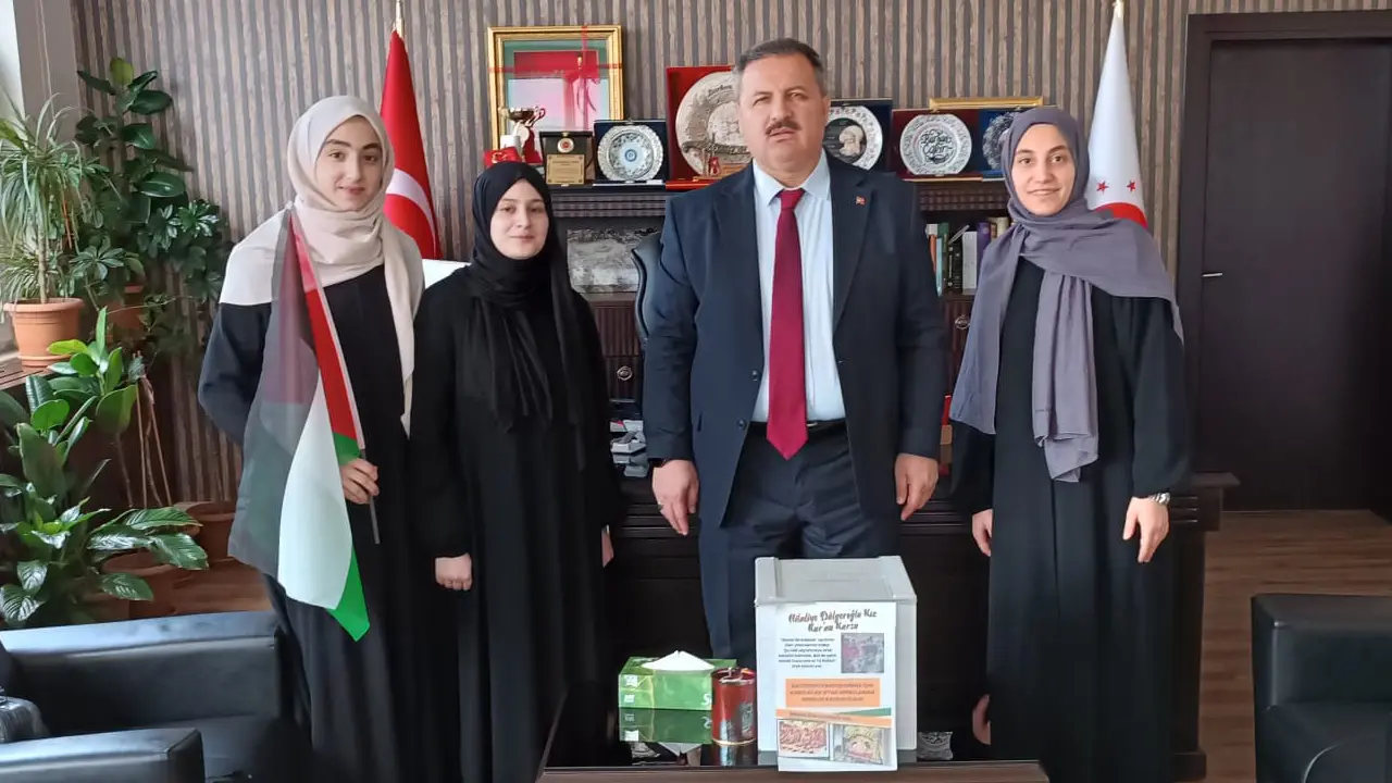 Uşaklı Öğrencilerden Gazze'ye Gönülden Yardım