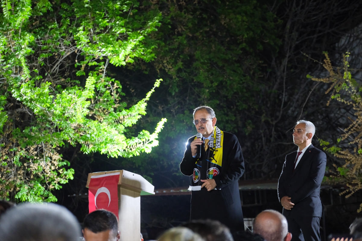 Bakan Özhaseki, Dalaman'da vatandaşlarla bir araya geldi