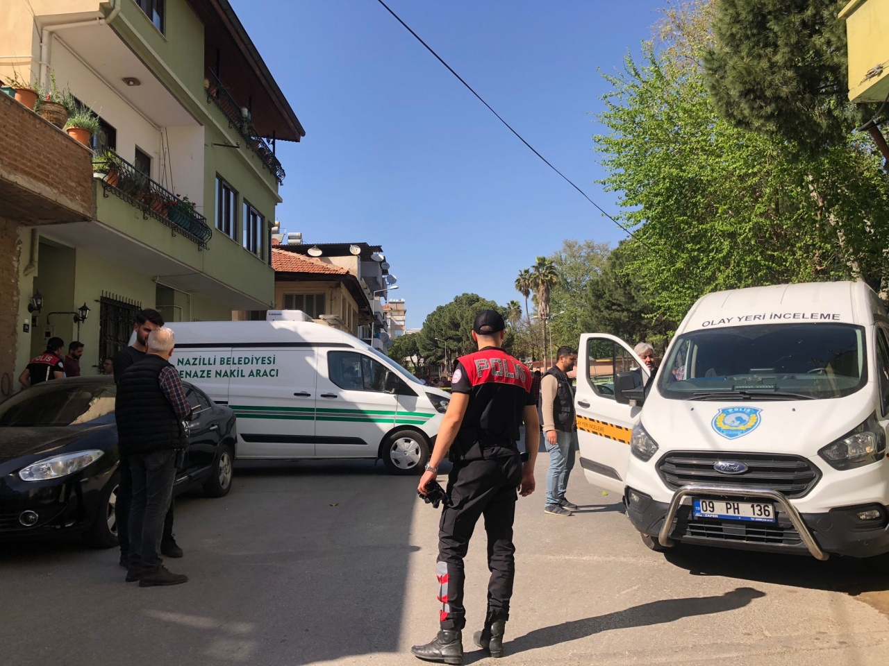 Aydın'da tartıştığı anne ve oğlunu bıçaklayarak öldüren kişi tutuklandı