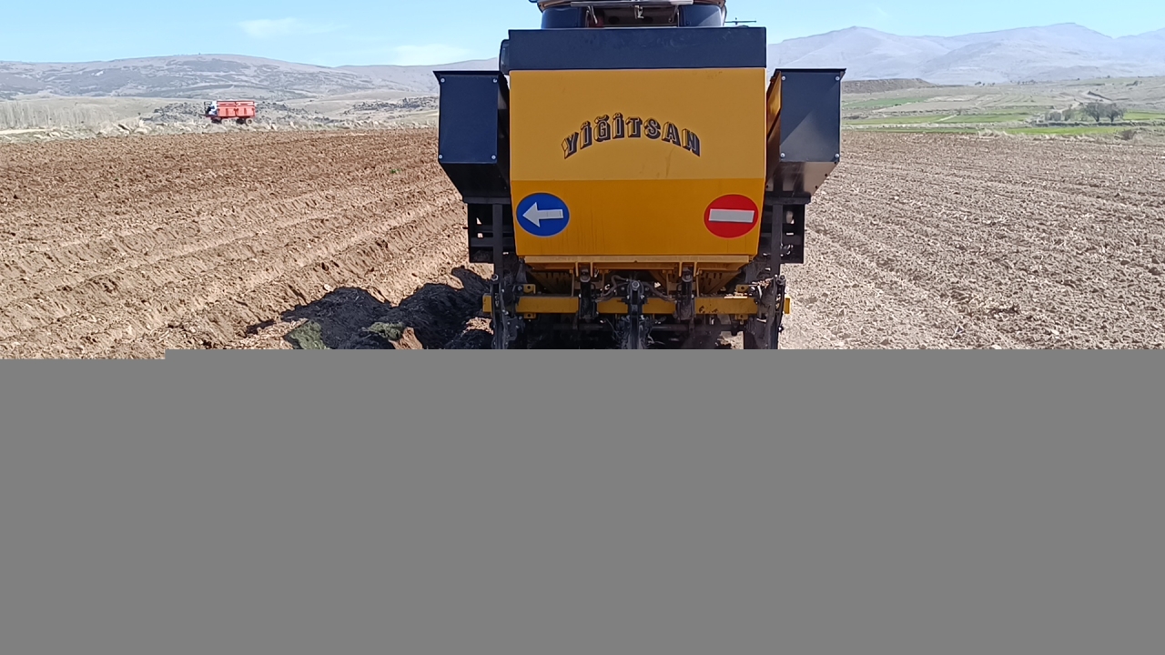Afyonkarahisar'da patates ekimi başladı