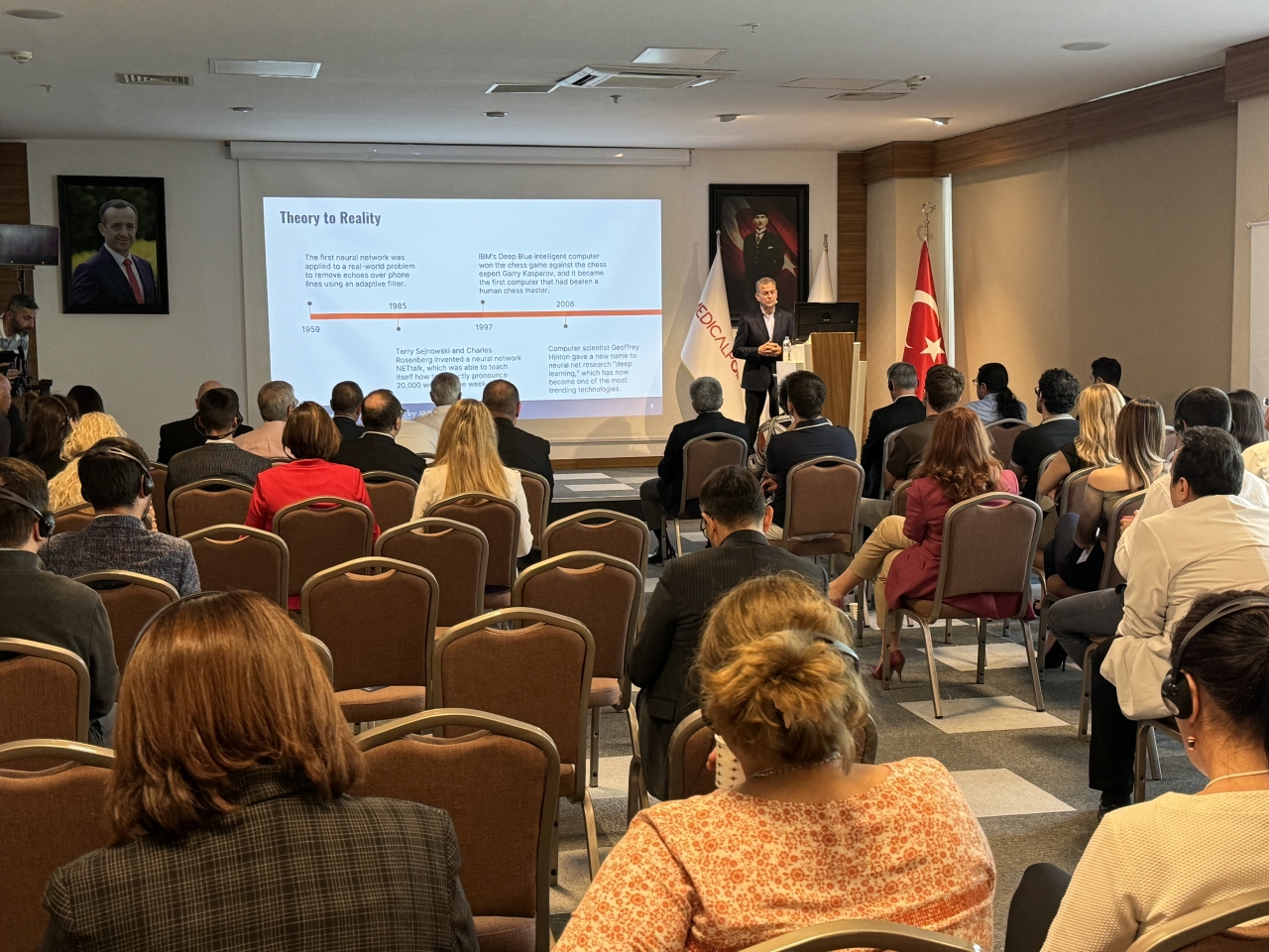 İzmir'de sağlık sektöründe yapay zeka konulu seminer düzenlendi