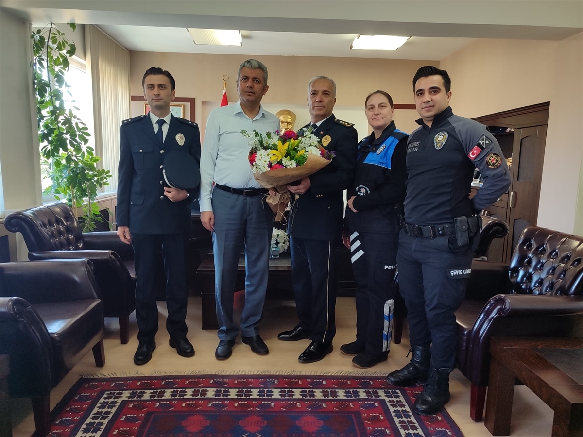 Akhisar Kaymakamı Kütük'e Polis Haftası ziyareti