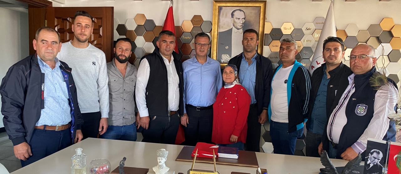 Alaşehir'in ilk kadın muhtarından belediye başkanına ziyaret