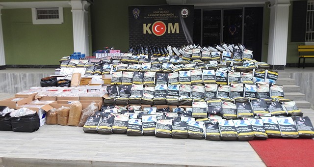 UŞAK’TA KAÇAK TÜTÜN OPERASYONU