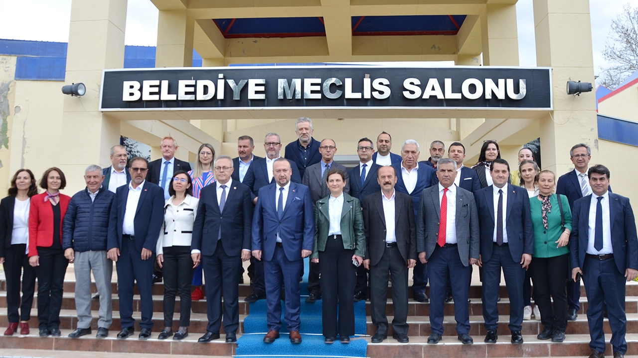 Çiçeği Burnunda Meclis Üyeleri İlk Toplantısını Yaptı
