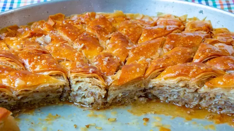 Bayram Geldi, Uşak Baklavasına Rağbet Arttı. Kilosu Ne Kadara Satılıyor?