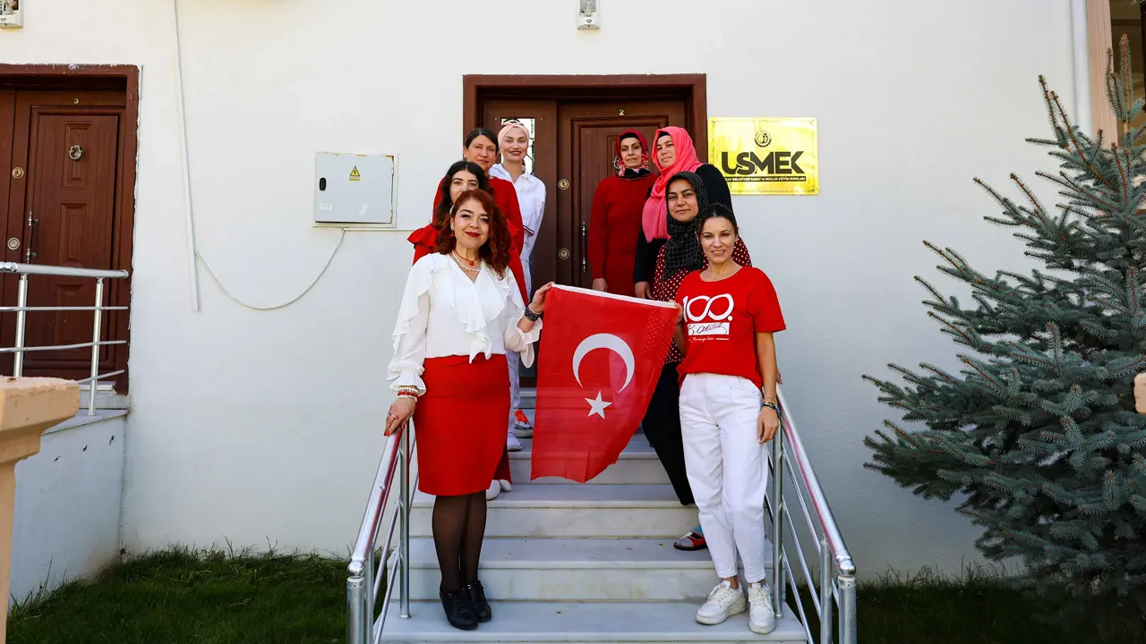 Sanat Ve Meslek Kapıları Usmek İle Aralanıyor