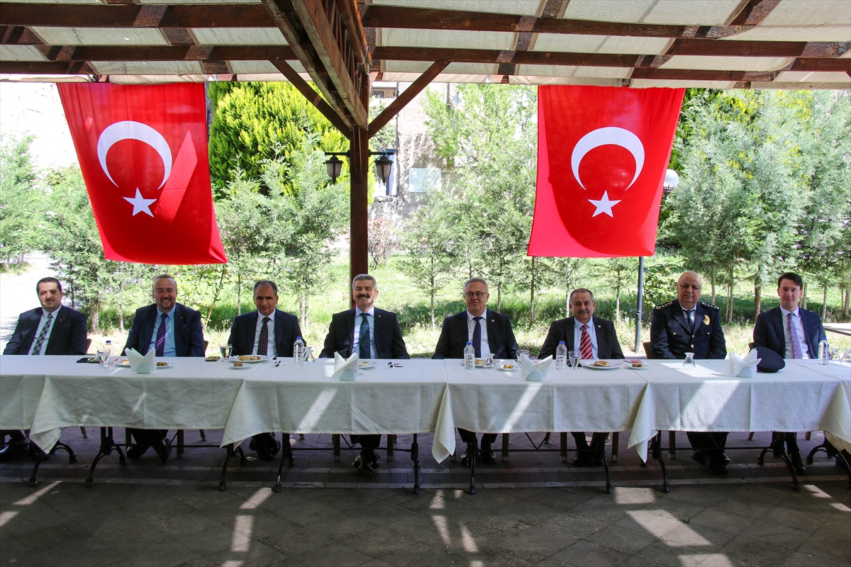Uşak'ta Protokol Bayramlaştı