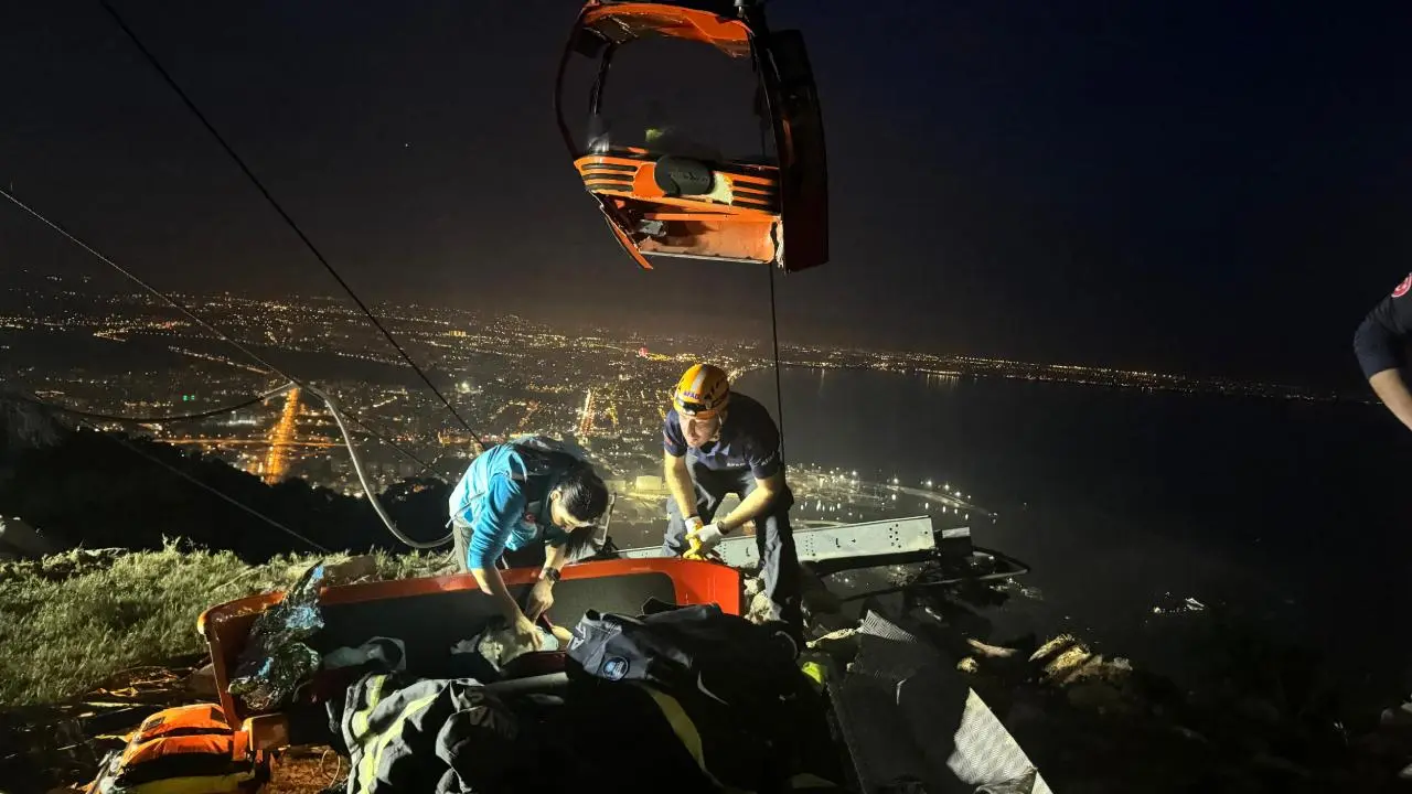 Antalya'da teleferik kazasında 1 kişi öldü, 7 kişi yaralandı