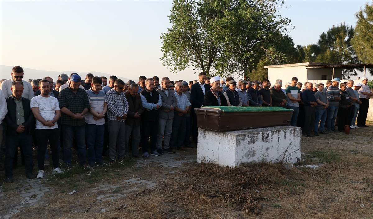 Teleferik kazasında hayatını kaybeden avukat, Aydın'da son yolculuğuna uğurlandı