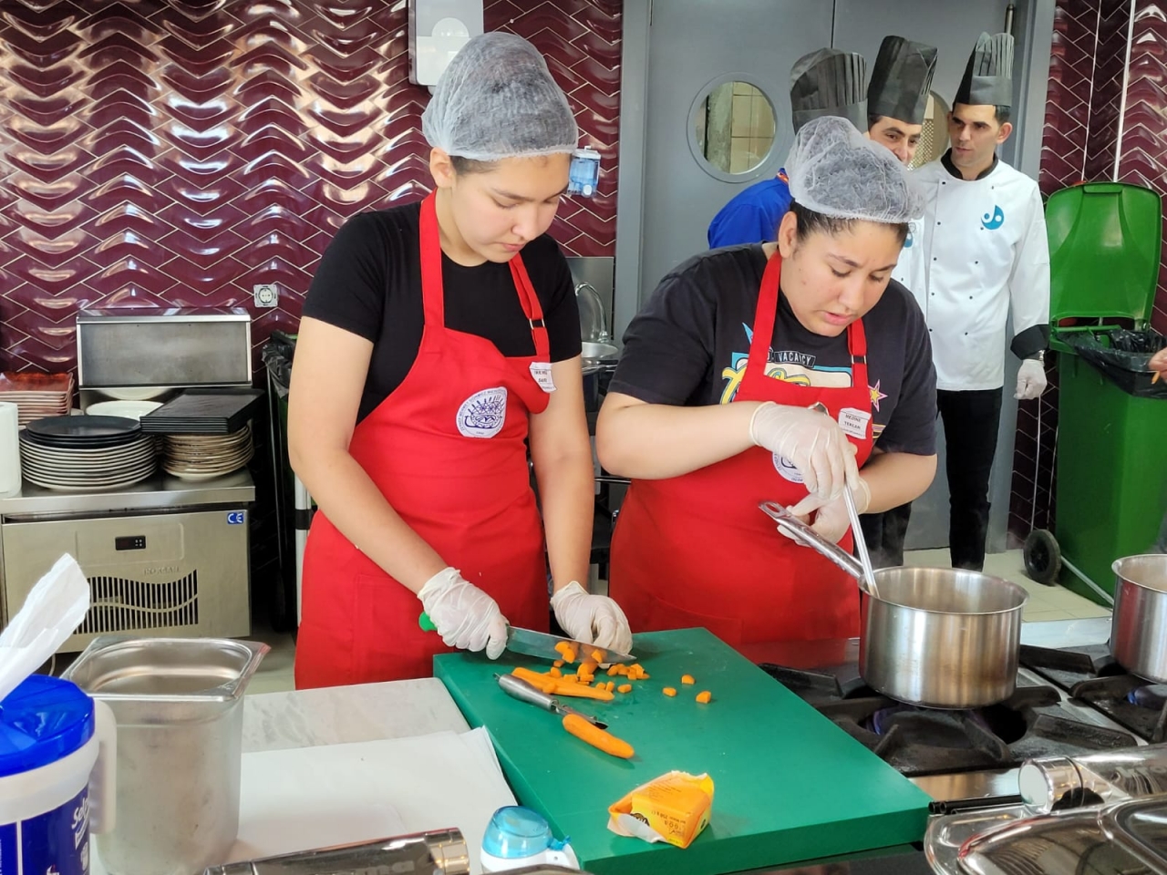 Didim'de "Genç Şefler Yemek Yarışması" düzenlendi