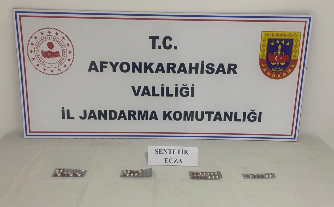 Afyonkarahisar'da uyuşturucu operasyonunda 5 şüpheli gözaltına alındı
