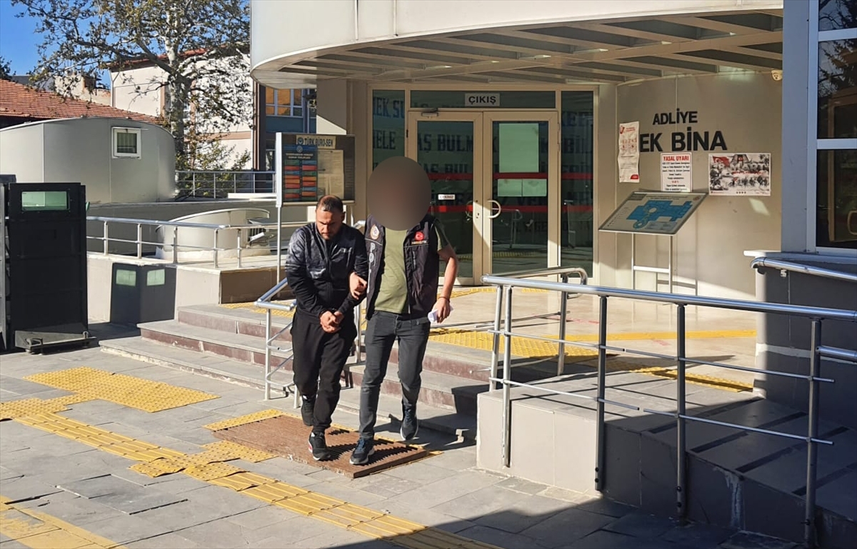 Kütahya'da çantasında uyuşturucu ele geçirilen otobüs yolcusu tutuklandı