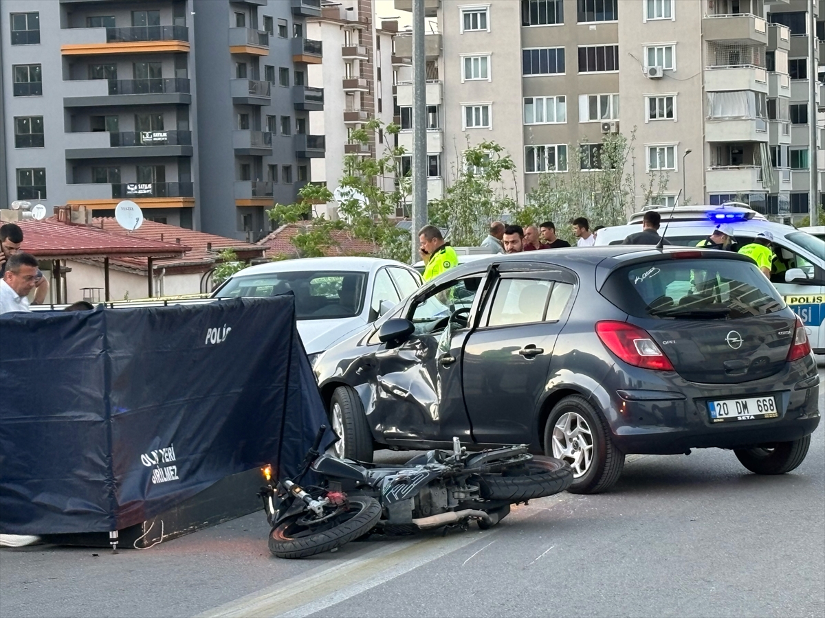 Otomobille çarpışan motosikletin sürücüsü öldü