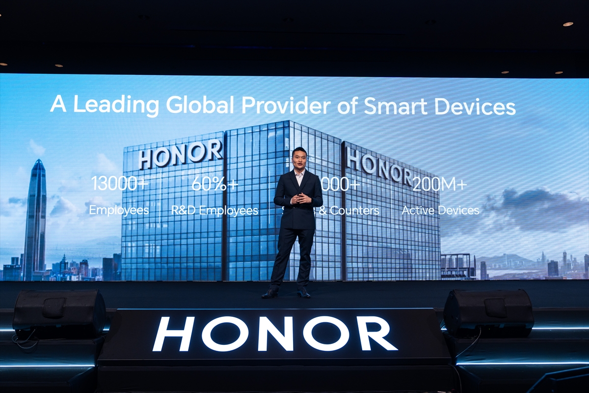 HONOR Magic6 Pro Türkiye'de satışa çıktı
