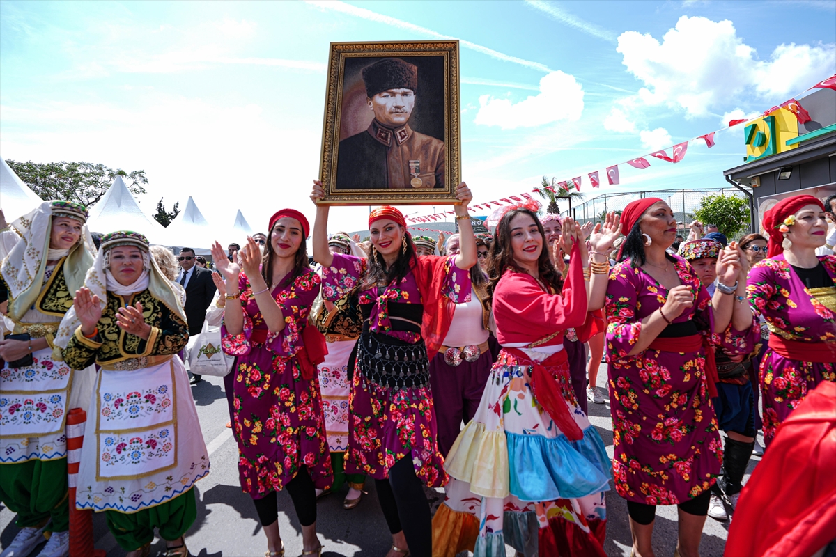 Çeşme, Alaçatı Ot Festivali ile hareketlendi