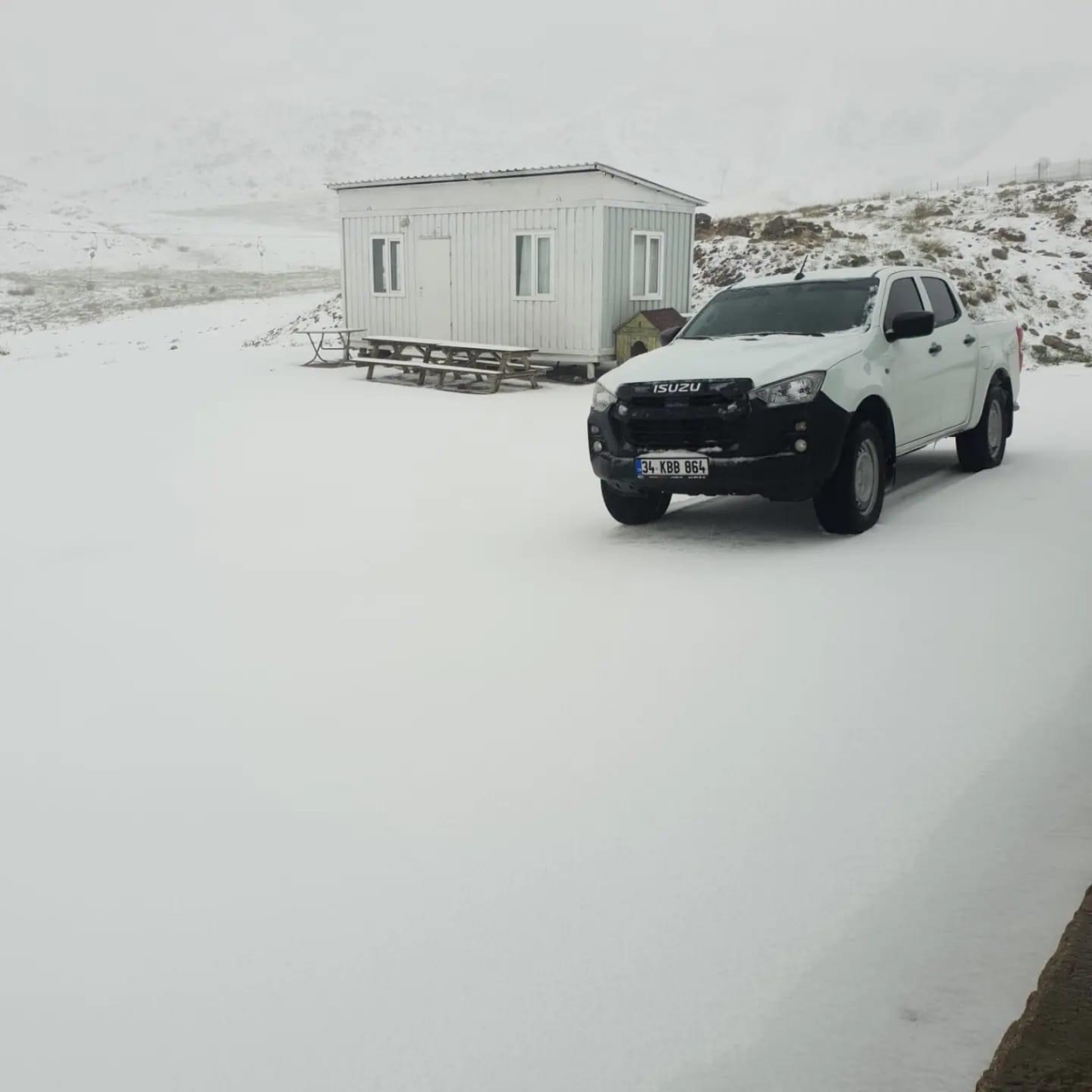 Denizli'de Bozdağ beyaza büründü
