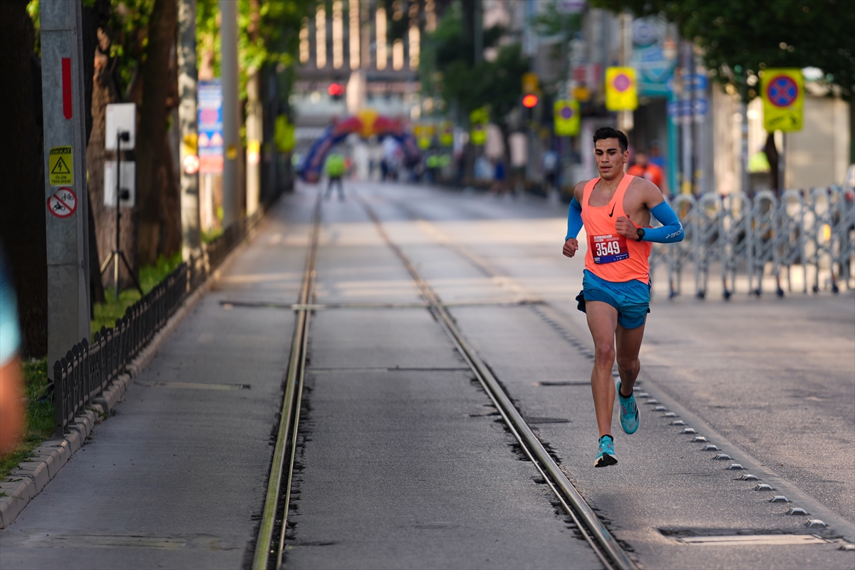 Uluslararası İzmir Maratonu başladı