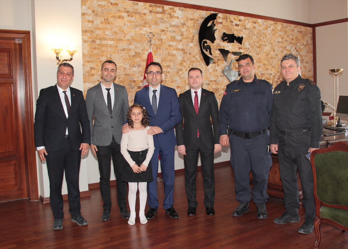 Beypazarı'nda makam koltukları çocuklara devredildi