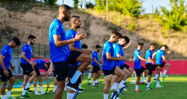 UŞAKSPOR, SEZONUN İLK ANTRENMANINI GERÇEKLEŞTİRDİ