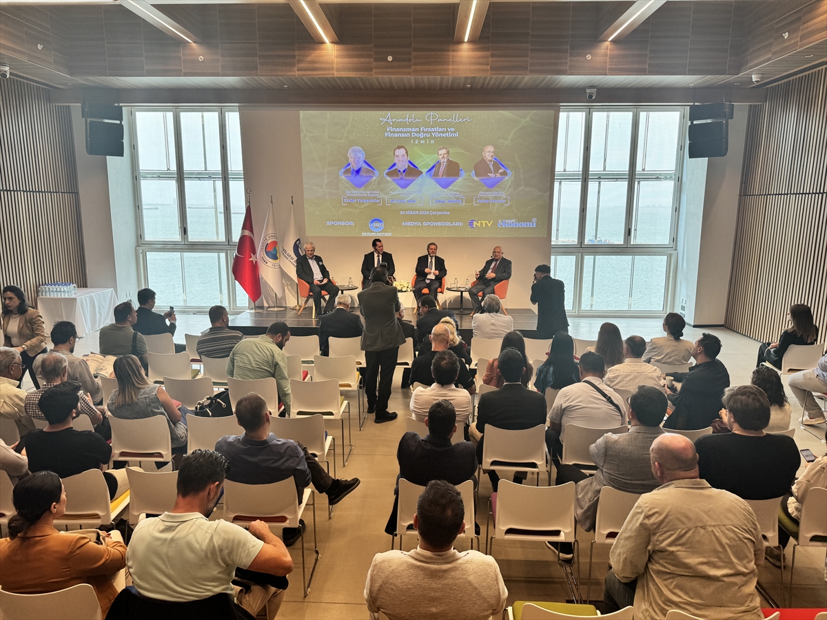 İzmir'deki panelde bankacılık dışı finans sektörünün durumu ele alındı