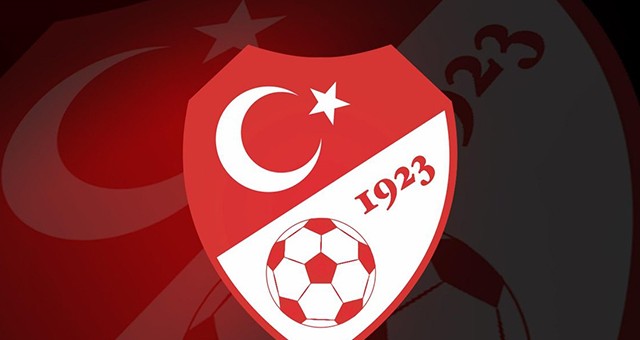 TFF SAĞLIK KURULU SEYİRCİLERİN STADYUMLARA GİRİŞ ŞARTLARINI AÇIKLADI