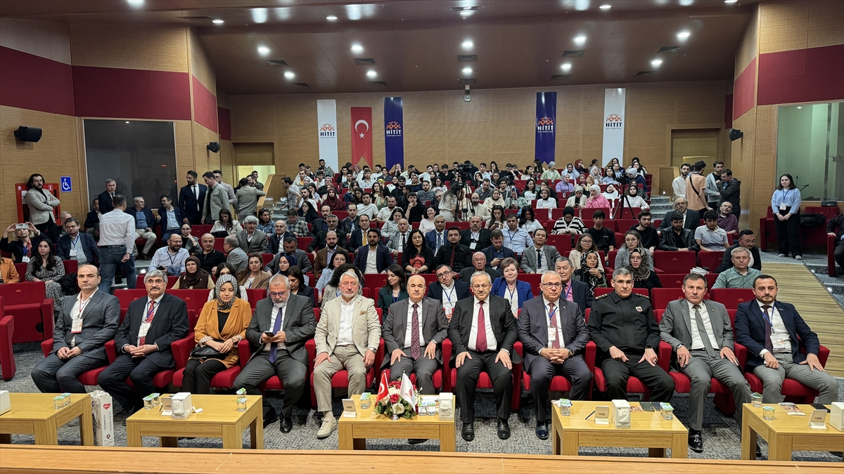 Çorum'da "2. Uluslararası Türkistan'dan Anadolu'ya İrfan Geleneği: Abdal Ata Sempozyumu" başladı