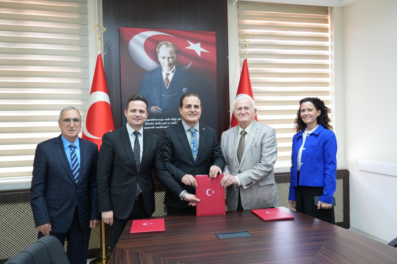 Muğla'da  İl Milli Eğitim Müdürlüğü ve Türk Böbrek Vakfı arasında protokol imzalandı