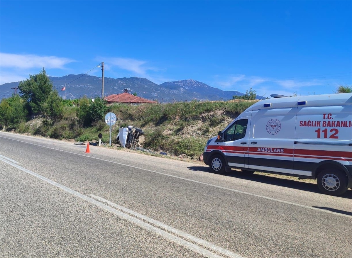 Muğla'da devrilen otomobilin sürücüsü öldü