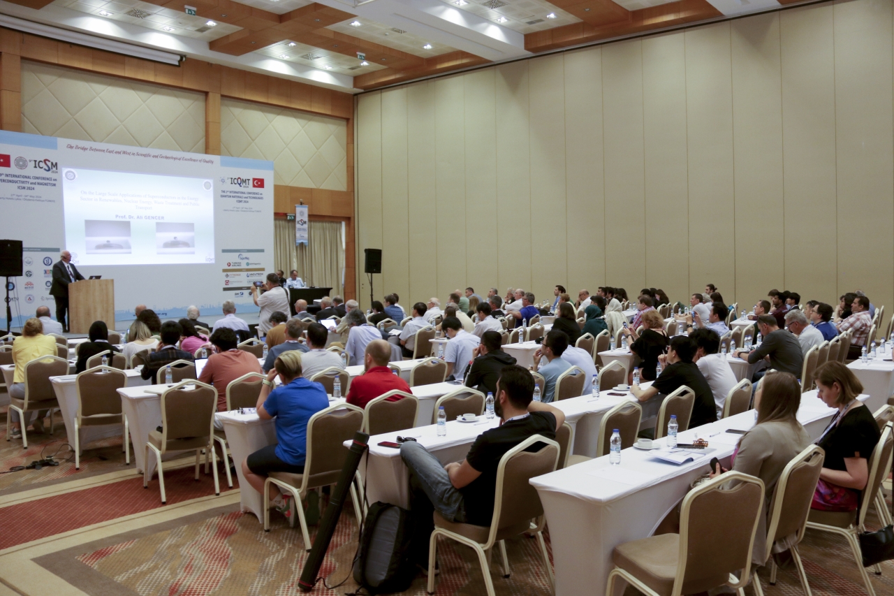 Uluslararası süperiletkenlik ve manyetizma ile kuantum teknolojileri konferansı Muğla'da başladı