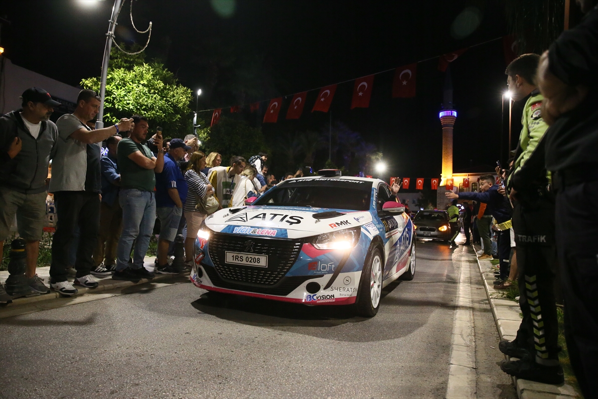 Petrol Ofisi Maxima 2024 Türkiye Ralli Şampiyonası öncesi start seremonisi düzenlendi