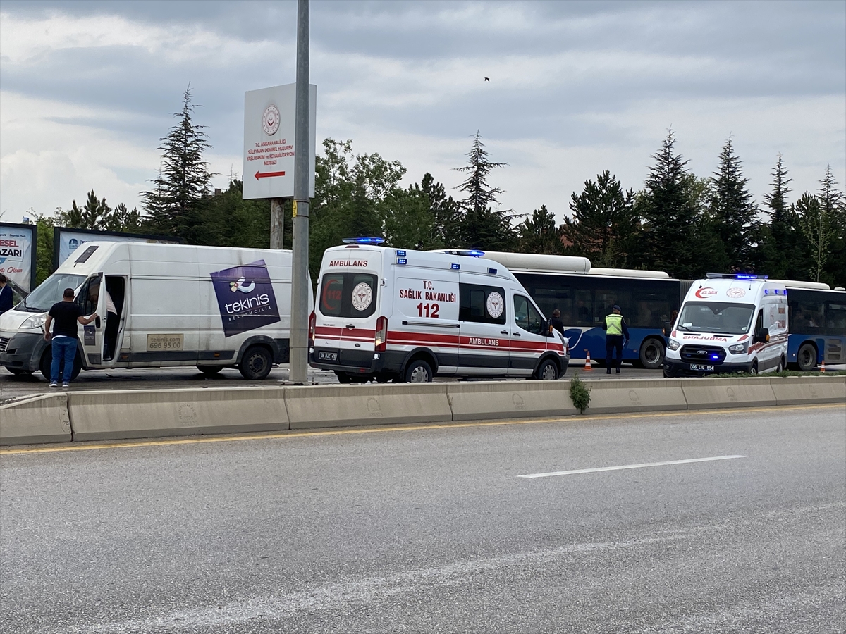 Ankara’da zincirleme trafik kazası 2 yaralı
