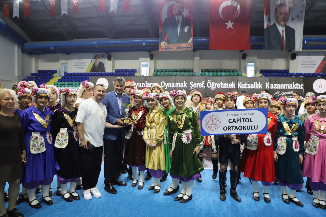 Okullararası Halk Oyunları Yıldızlar Türkiye Şampiyonası Kütahya'da sona erdi