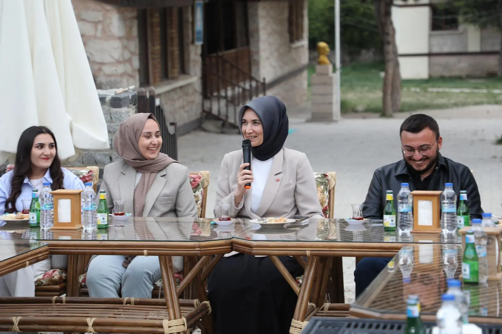 Afyonkarahisar Valisi Yiğitbaşı, belediyeye kayıt cihazları yerleştirildiği iddialarıyla ilgili konuştu