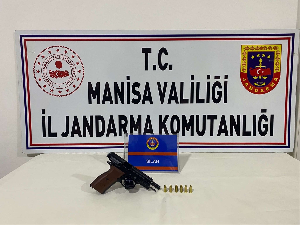 Salihli'de Ruhsatsız Silah ele geçirildi