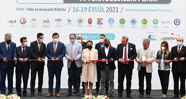UŞAK TARIM, HAYVANCILIK VE TEKNOLOJİLERİ FUARI 6. KEZ KAPILARINI AÇTI