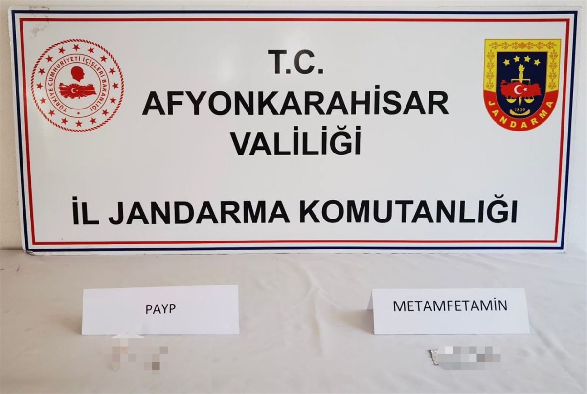 Afyonkarahisar'da uyuşturucu operasyonlarında 3 şüpheli yakalandı