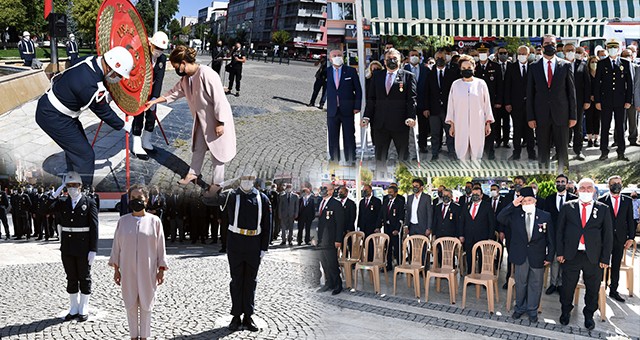 19 EYLÜL GAZİLER GÜNÜ MÜNASEBETİYLE 15 TEMMUZ ŞEHİTLER MEYDANI'NDA TÖREN DÜZENLENDİ