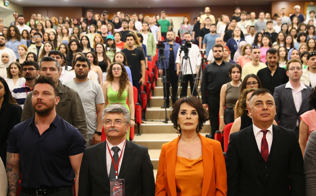 İzmir'de Uluslararası Turan Film Festivali başladı