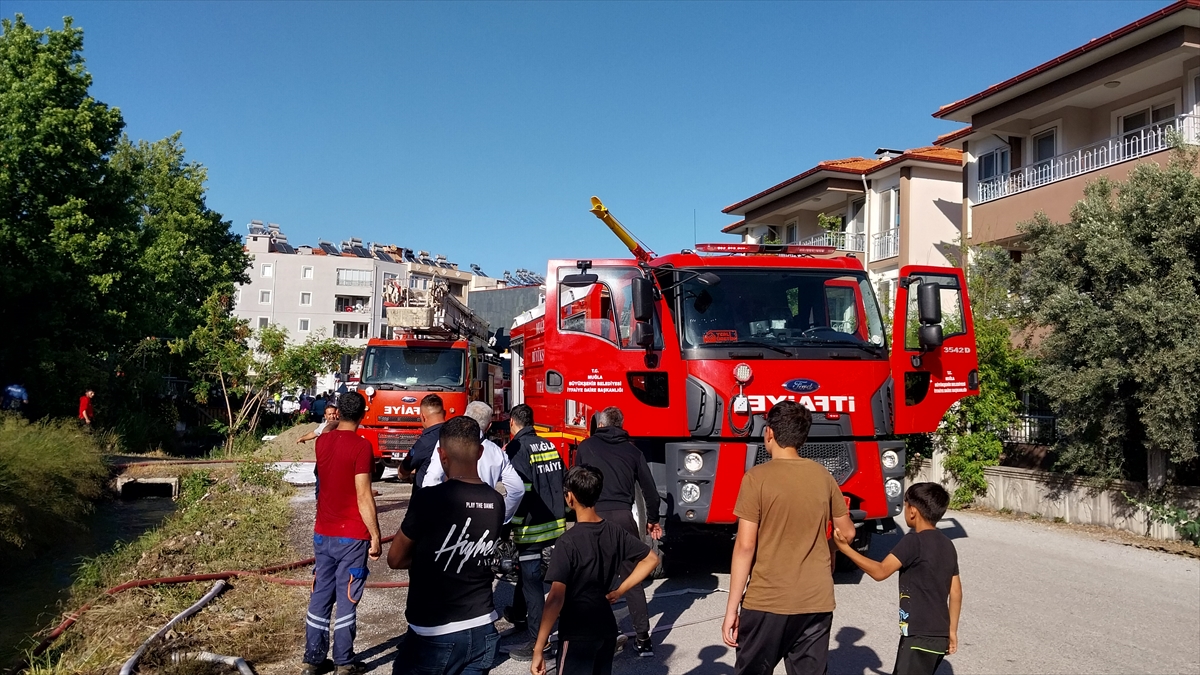Hediyelik eşya üretimi yapılan evde çıkan yangın söndürüldü