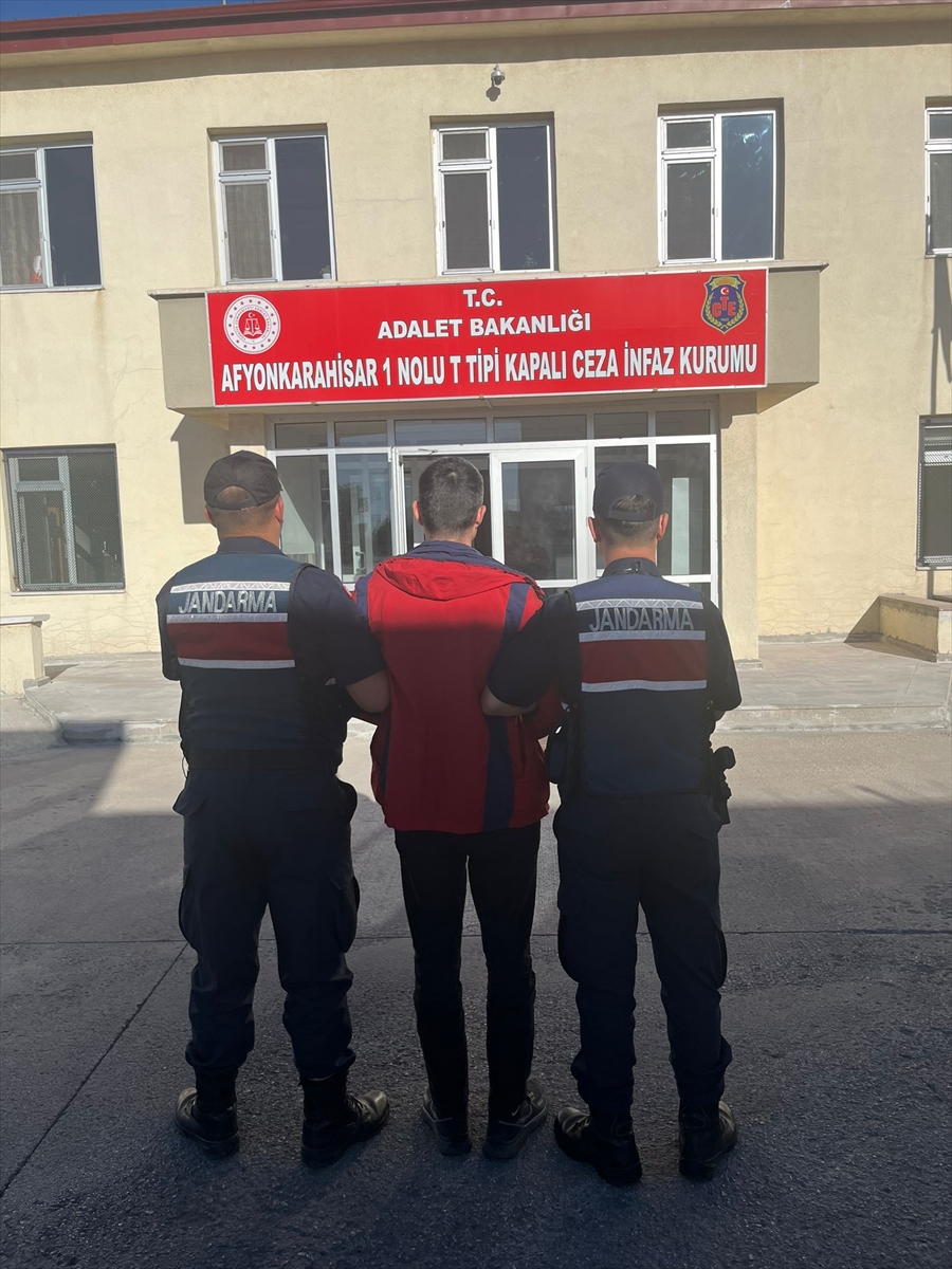 Afyonkarahisar'da kesinleşmiş hapis cezası bulunan 5 hükümlü yakalandı